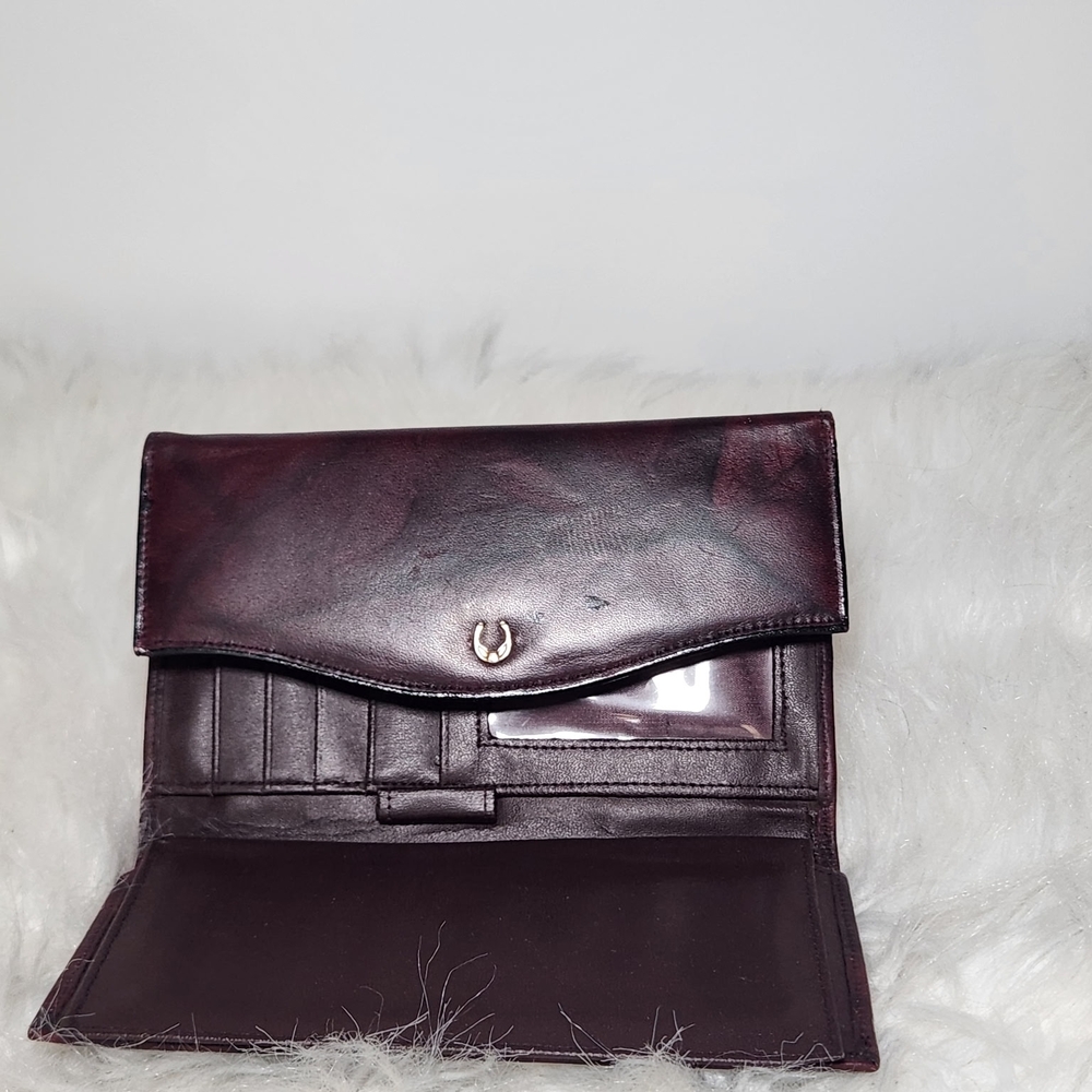 Elegant Burgundy Women's Clutch
